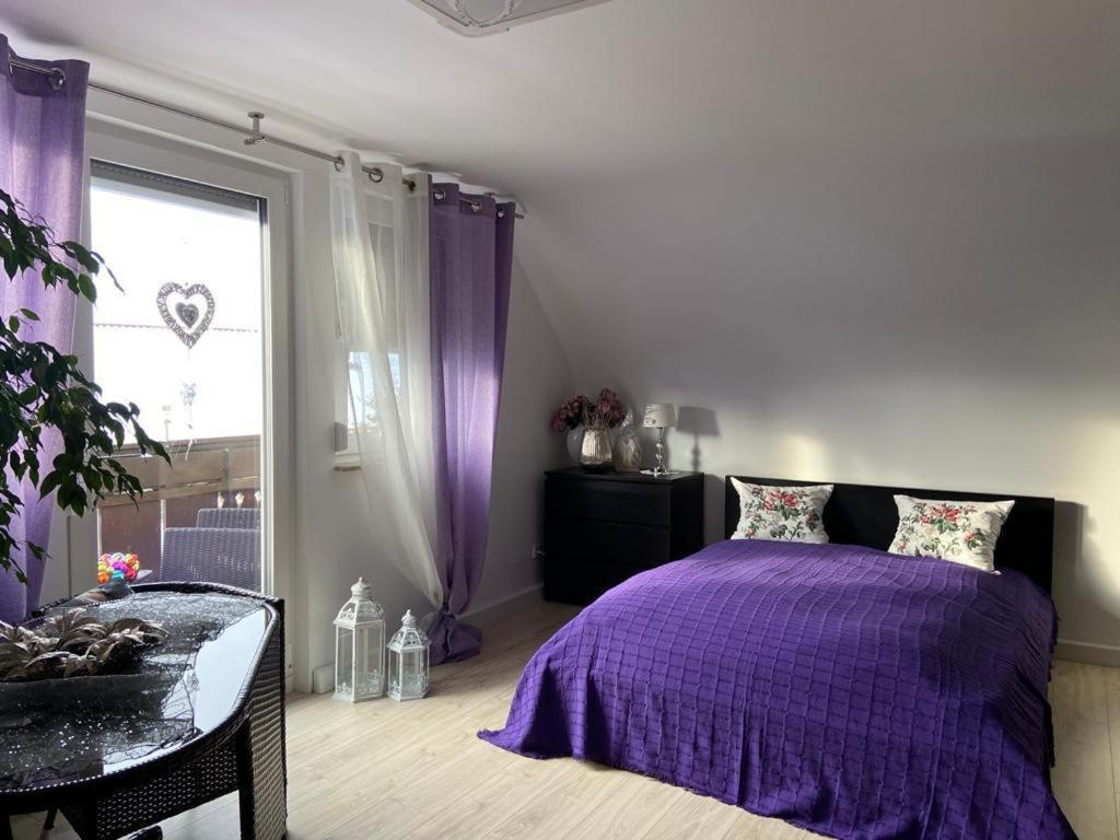 Ferienwohnung Pension Am Berg 빌린겐슈베닝겐 외부 사진